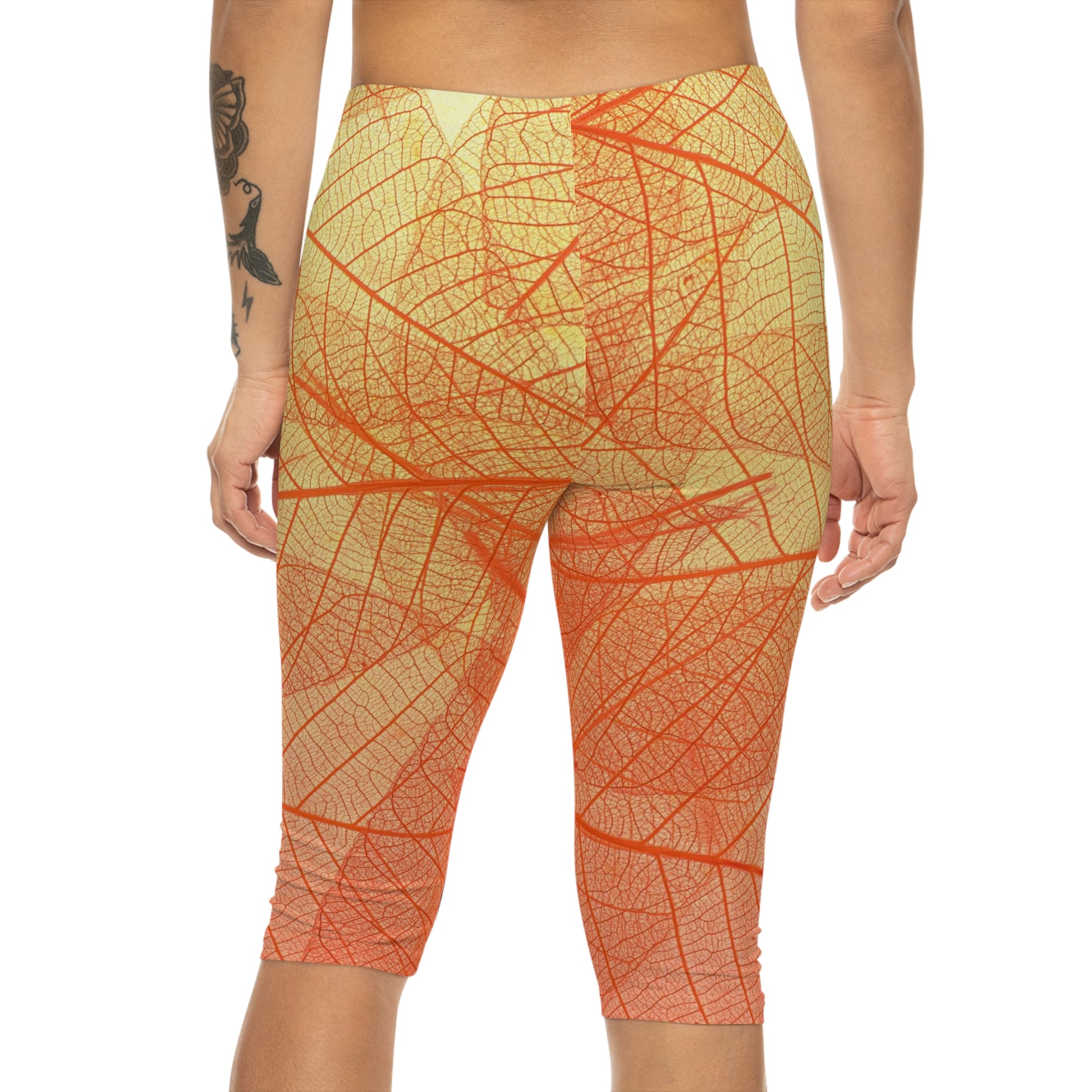 Vermilion Wisps Women’s Capri Leggings - FLAKOUT